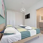 Attico Di Design A Garbatella Con Vista San Pietro